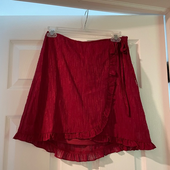 Lost + Wander Jagger Ruffle Detail Faux Wrap Skirt - Picture 2 of 4